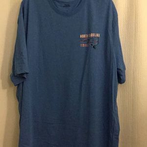 Mens Izod North Carolina t shirt